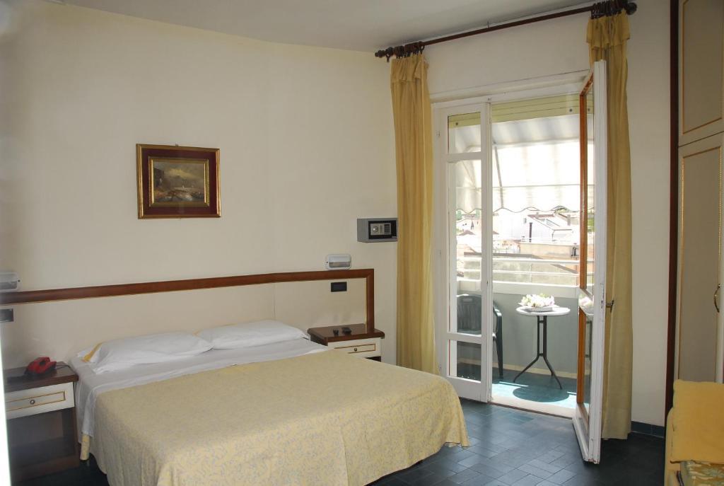 Hotel Nettuno カットーリカ 部屋 写真